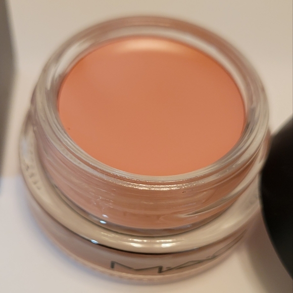 MAC Paint Pot *ART THERA-PEACHY* / .17 oz / New in box - Picture 4 of 7